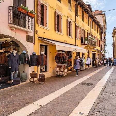 Apartment Manzoni Center Bardolino