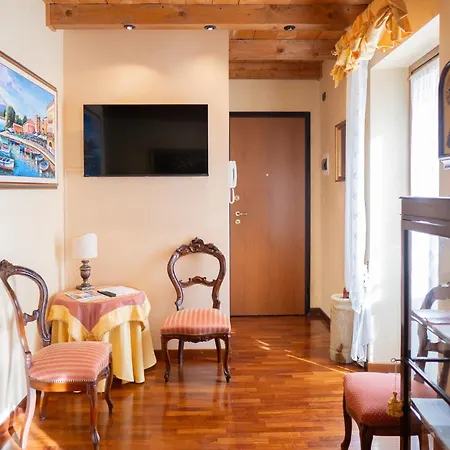 Manzoni Center Apartment Bardolino