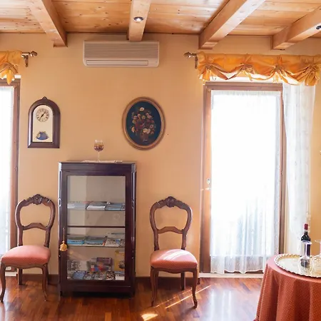 Manzoni Center 公寓