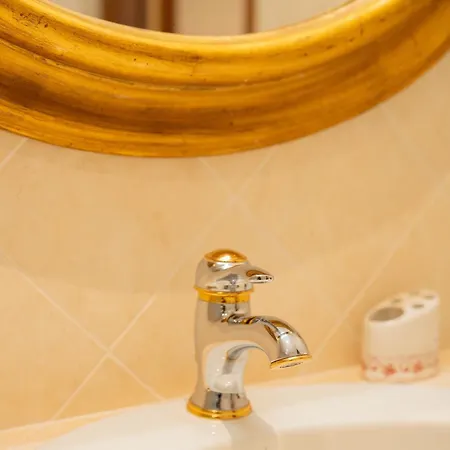 Manzoni Center * 巴多利诺